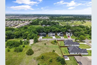 2220 Lakeshore Lane, Glenn Heights, TX 75154 - Photo 4