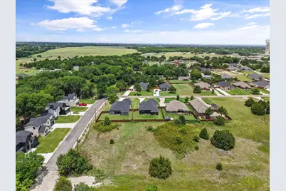 2220 Lakeshore Lane, Glenn Heights, TX 75154 - Photo 6