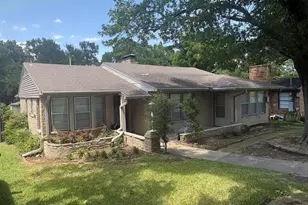 2207 Stevens Woods Ln, Dallas, TX 75208 - Photo 1