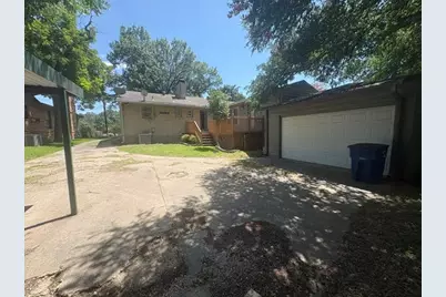 2207 Stevens Woods Lane, Dallas, TX 75208 - Photo 16