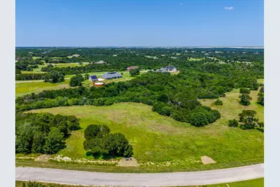 8425 Fullerton Drive, Cleburne, TX 76033 - Photo 2