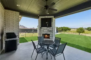 1107 Pioneer Xing, Weatherford, TX 76088 - Photo 4