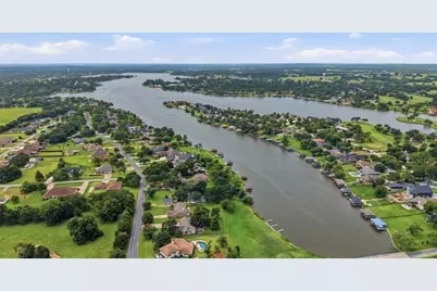 1344 Kiowa Drive E, Lake Kiowa, TX 76240 - Photo 38