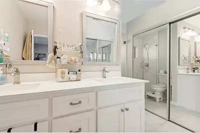 500 Saddle Rock Court, Irving, TX 75063 - Photo 20