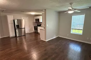 116 Griffin St, Waxahachie, TX 75165 - Photo 2