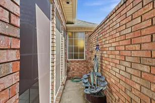 1609 Villa Ct, Corinth, TX 76210 - Photo 36