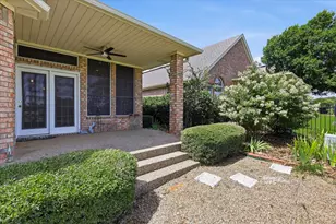 1609 Villa Ct, Corinth, TX 76210 - Photo 32