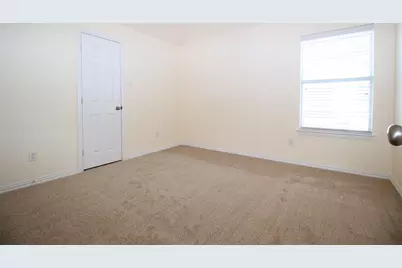 2719 Explorador, Grand Prairie, TX 75054 - Photo 30