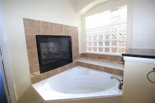 2719 Explorador, Grand Prairie, TX 75054 - Photo 24