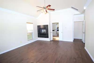 2719 Explorador, Grand Prairie, TX 75054 - Photo 20