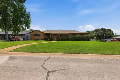 1117 Sheridan Lane, Cleburne, TX 76033 - Photo 2