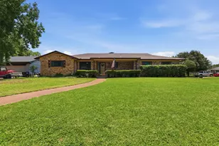 1117 Sheridan Ln, Cleburne, TX 76033 - Photo 4