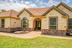 101 Windsong Ln, Tolar, TX 76476 - Photo 2