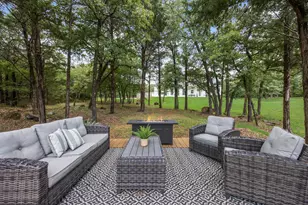 1619 Bloomfield Rd, Valley View, TX 76272 - Photo 30