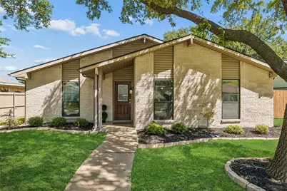 5069 Aztec Drive, The Colony, TX 75056 - Photo 2