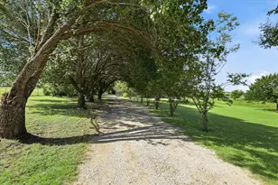 1025 Dominique Dr, Weatherford, TX 76087 - Photo 2