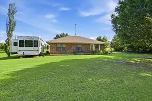 1025 Dominique Dr, Weatherford, TX 76087 - Photo 20