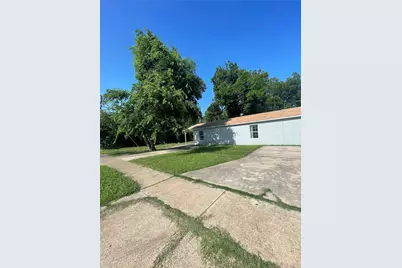 2155 New York Avenue, Fort Worth, TX 76104 - Photo 2