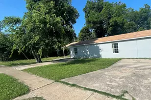 2155 New York Ave, Fort Worth, TX 76104 - Photo 2