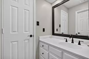 2335 Highlands Creek Rd, Carrollton, TX 75007 - Photo 20