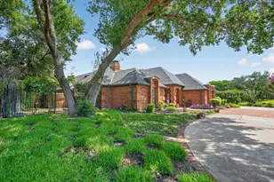 2335 Highlands Creek Rd, Carrollton, TX 75007 - Photo 2