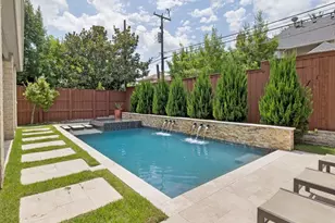 6722 Sondra Dr, Dallas, TX 75214 - Photo 36