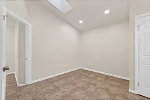 4213 Phoenix Dr, Carrollton, TX 75010 - Photo 20