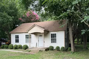 310 College St, Wilmer, TX 75172 - Photo 1