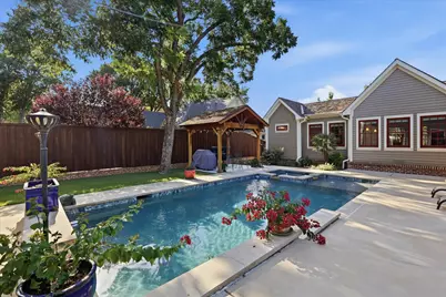 426 E Texas Street, Grapevine, TX 76051 - Photo 30