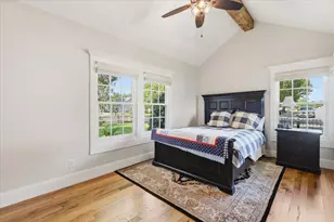 426 E Texas St, Grapevine, TX 76051 - Photo 24