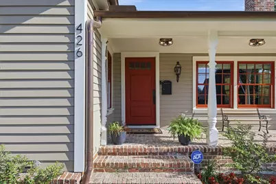 426 E Texas Street, Grapevine, TX 76051 - Photo 2
