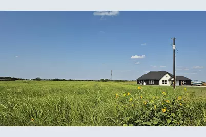 691 Farmer Road, Ennis, TX 75119 - Photo 10