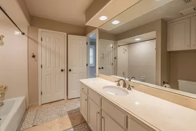 6724 Blue Meadow Drive, Fort Worth, TX 76132 - Photo 28