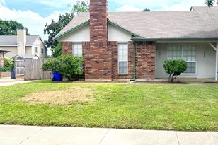405 Augustine Dr, Euless, TX 76039 - Photo 1
