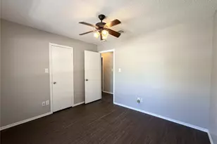 405 Augustine Dr, Euless, TX 76039 - Photo 14