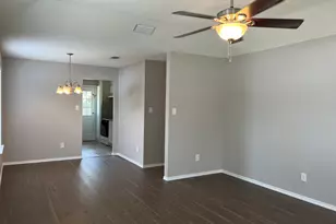 405 Augustine Dr, Euless, TX 76039 - Photo 6