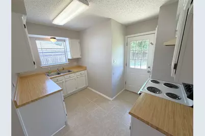 405 Augustine Drive, Euless, TX 76039 - Photo 8