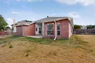 5203 Alta Vista Ln, Arlington, TX 76017 - Photo 32