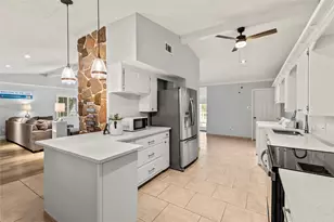 110 Henderson Harbor Cir, Payne Springs, TX 75156 - Photo 6