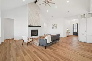 340 Slimp Blf, Azle, TX 76020 - Photo 16