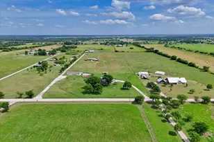 1524 County Rd 1107B, Cleburne, TX 76031 - Photo 30