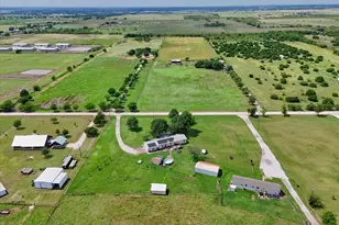1524 County Rd 1107B, Cleburne, TX 76031 - Photo 2