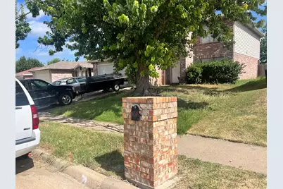 4320 Meadowknoll Drive, Fort Worth, TX 76123 - Photo 2