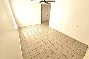 2837 Avenue J, Fort Worth, TX 76105 - Photo 4