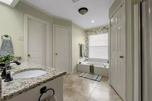 11001 Ridge Point Dr, Woodway, TX 76712 - Photo 24