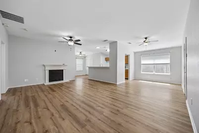 641 Mallard Drive, Saginaw, TX 76131 - Photo 2