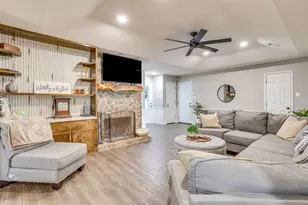 7008 County Rd 527, Burleson, TX 76028 - Photo 8