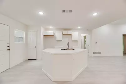 302 Newsom Road, Mesquite, TX 75149 - Photo 8
