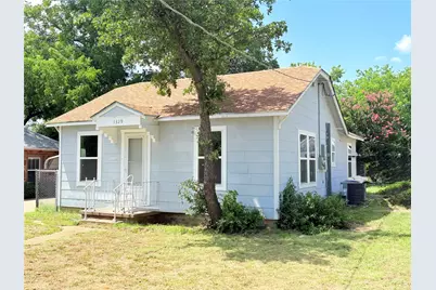1329 4th St, Graham, TX 76450 - Photo 2