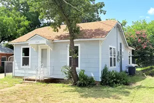 1329 4th St, Graham, TX 76450 - Photo 2